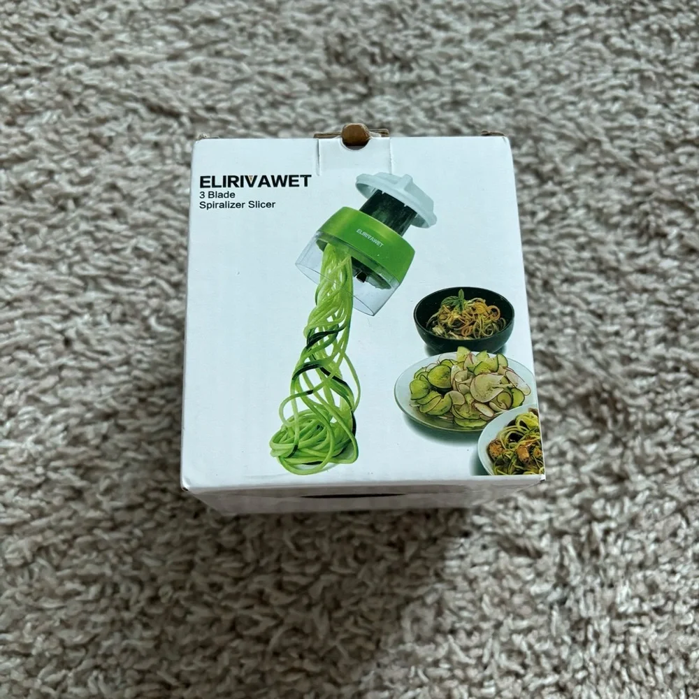 Elirivawet Green Vegetable Spiralizer Slicer